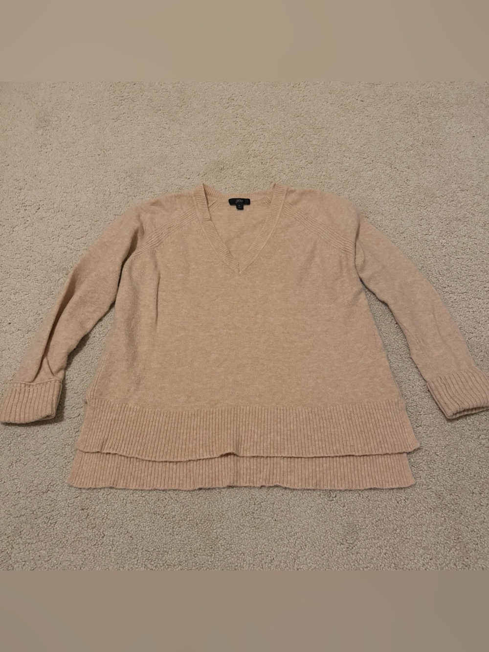 J Crew Sweater Womens size Medium Tan Merino Wool Alpaca V Neck Long Sleeve Soft